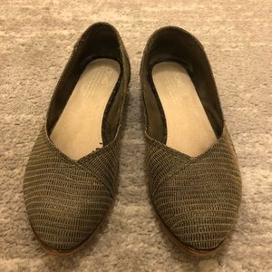 Toms Olive Green Pointed Toe Flats